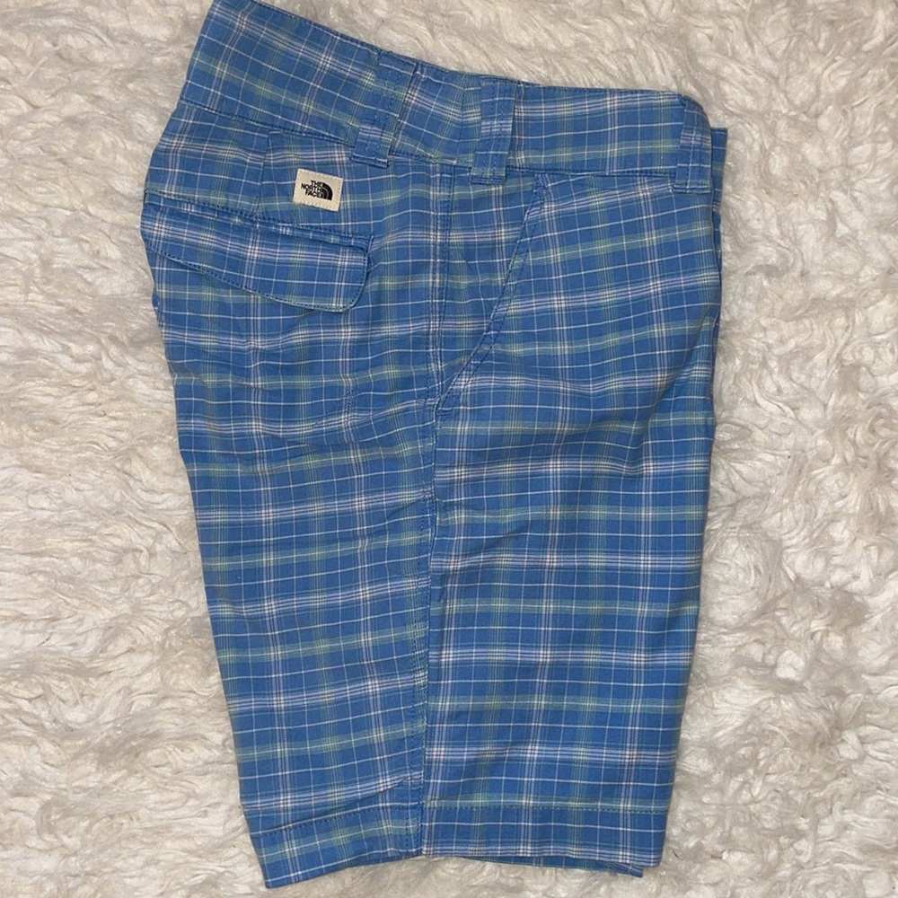 The North Face 10” V-Back Plaid Shorts, Size 6 - Picture 2 of 16